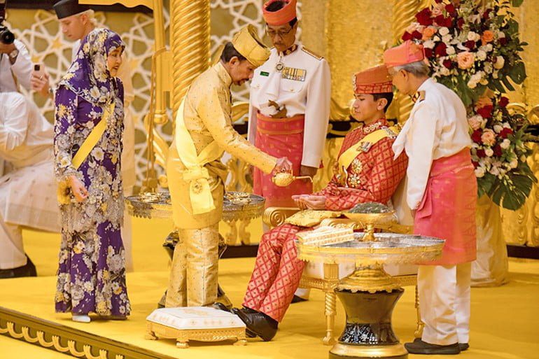 Berbedak Pengantin Diraja Merupakan Tradisi Pernikahan Brunei Warisan Leluhur