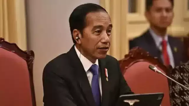 3 Fakta Adanya Petisi 100 Minta Pemakzulan Jokowi Sebelum Pemilu 2024 1 3 Fakta Adanya Petisi 100 Minta Pemakzulan Jokowi