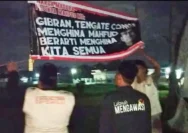 Di Bangkalan Spanduk Kecaman ke Gibran