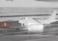 Video Detik-detik Pria Tewas Kesedot Mesin Pesawat