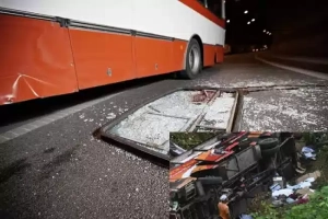 Bus Rombongan Siswa Dan Guru Sman 1 Sidoarjo Alami Kecelakaan Di Tol Ngawi 7 Siswa Dan Guru Sman 1 Sidoarjo Alami Kecelakaan