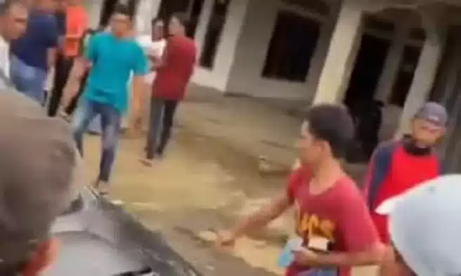 H- 1 Kader Dan Simpatisan Caleg Dpd-Pan Terlibat Bentrok Di Sarolangun 1 H- 1 Kader Dan Simpatisan Caleg Dpd-Pan Terlibat Bentrok Di Sarolangun