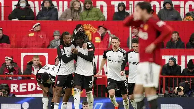 Hasil Liga Inggris, Man United Vs Fulham 1-2, Tren Catatan Tak Terkalahkan Mu Terhenti 1 Hasil Liga Inggris, Man United Vs Fulham 1-2, Tren Catatn Tak Terkalahkan Mu Terhenti