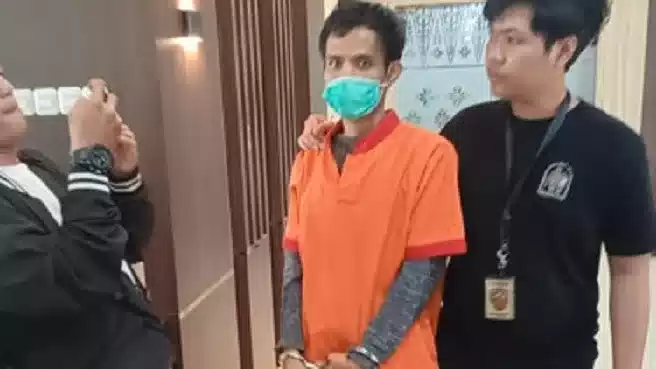 Ini Tampang Linmas Pelaku Pembacokan Ketua Kpps Di Palembang, Kesal Istri Hamil Tak Didahulukan Saat Mencoblos 1 Ini Tampang Linmas Pelaku Pembacokan Ketua Kpps Di Palembang