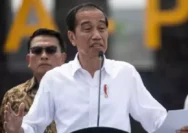 Jokowi Dinilai Rakus Kekuasaan Lebih dari Soeharto