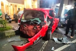 Kronologi Kecelakaan Beruntun 7 Kendaraan Di Jalan Slamet Riyadi Solo 11 Kronologi Kecelakaan Beruntun 7 Kendaraan Di Jalan Slamet Riyadi Solo