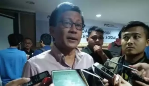 Rocky Gerung Ungkap Yang Diminta Jokowi Dari Surya Paloh 9 Rocky Gerung Ungkap Yang Diminta Jokowi Dari Surya Paloh