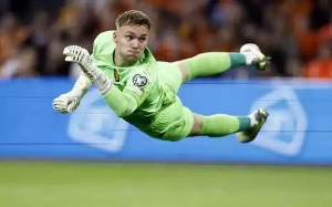 Kiper Brighton Targetkan Kemenangan 5-0 Atas As Roma Di Liga Europa 7 Kiper Brighton Targetkan Kemenangan 5-0 Atas As Roma Di Liga Europa