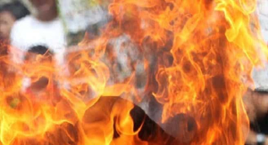 Tragedi Di Jember: Suami Bakar Istri Hingga Tewas Karena Inbox Facebook 9 Tragedi Di Jember, Suami Bakar Istri Hingga Tewas Karena Inbox Facebook