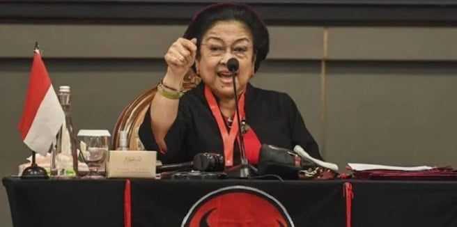 Megawati Bermanuver