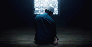 Panduan Niat Dan Tata Cara Sholat Lailatul Qadar 2 Rakaat 8 Panduan Niat Dan Tata Cara Sholat Lailatul Qadar 2 Rakaat