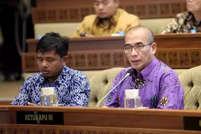Hasyim Ngeles Sewa Jet Pribadi Demi Pemilu, Bungkam Soal Dugem Dan Main Perempuan 1 Hasyim Ngeles Sewa Jet Pribadi Demi Pemilu, Bungkam Soal Dugem Dan Main Perempuan