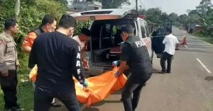 Tragis! Anak Bunuh Ayah Kandung Dengan Batu Akibat Gangguan Jiwa Kambuh 2 Tragis! Anak Bunuh Ayah Kandung Dengan Batu Akibat Gangguan Jiwa Kambuh