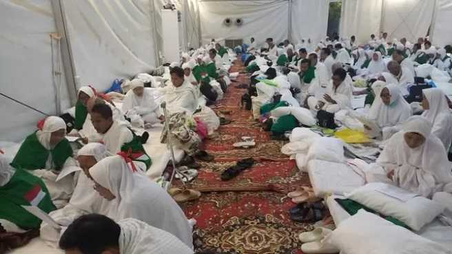 Biaya Haji Mahal, Fasilitas Kurang: Ke Mana Sebenarnya Uang Jutaan Dialokasikan? 1 Biaya Haji Mahal, Fasilitas Kurang, Ke Mana Sebenarnya Uang Jutaan Dialokasikan