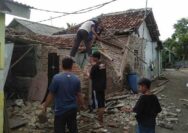 Rumah di Cilegon Ambruk Akibat Terjangan Hujan dan Angin Kencang