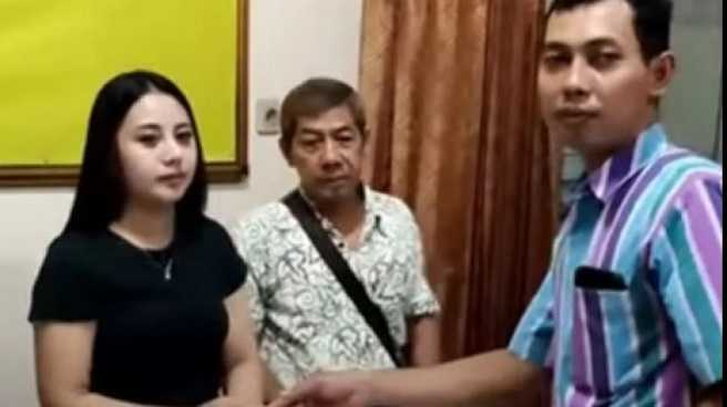 Viral! Kepsek Tendang Biduan Pantura Di Panggung Purworejo, Akhirnya Damai 1 Kepsek Tendang Biduan Pantura Di Panggung Purworejo, Akhirnya Damai