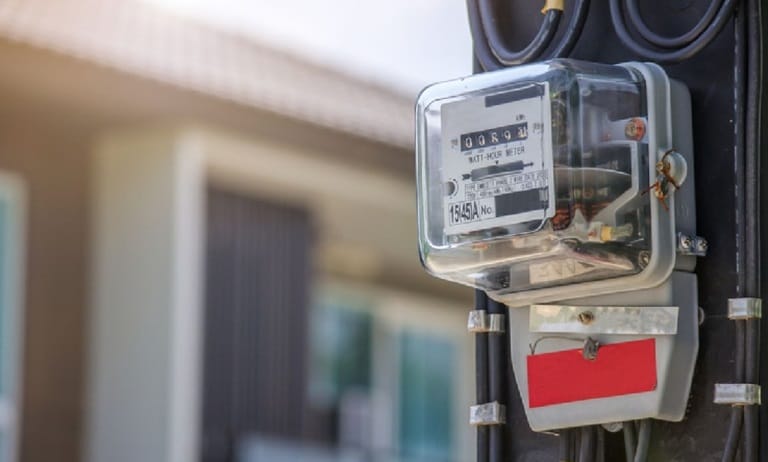 Dijamin Tidak Berubah, Berikut Rincian Harga Per Kwh Tarif Listrik April-Juni 2025 1 Dijamin Tidak Berubah, Berikut Rincian Harga Per Kwh Tarif Listrik April-Juni 2025