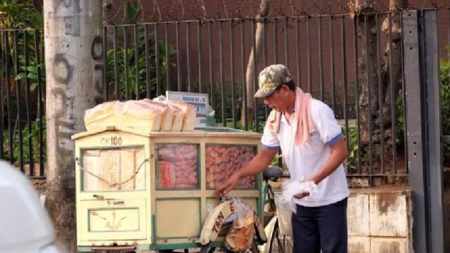 Ironi di Negeri Sendiri: Pekerja Informal Tidak Dapat Bantuan Upah 1 Ironi di Negeri Sendiri, Pekerja Informal Tidak Dapat Bantuan Upah