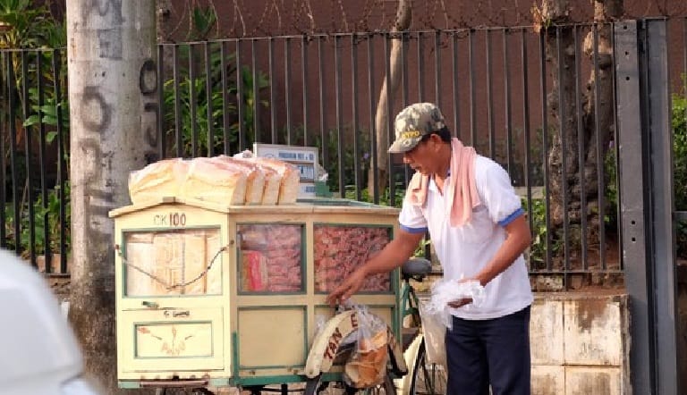 Ironi Di Negeri Sendiri: Pekerja Informal Tidak Dapat Bantuan Upah 1 Ironi Di Negeri Sendiri, Pekerja Informal Tidak Dapat Bantuan Upah