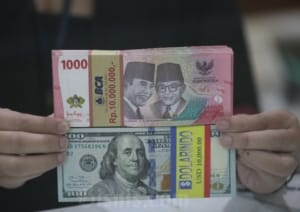 Efek Demo Guncang Pasar! Rupiah Rontok Seperti Saat Amukan Trump 1 Efek Demo Guncang Pasar! Rupiah Rontok Seperti Saat Amukan Trump