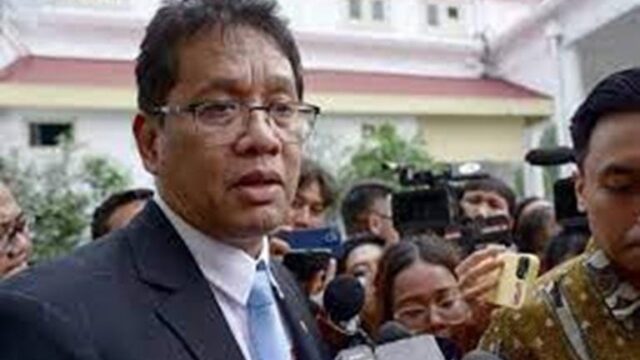 Mafia Baja dan Tekstil Kian Merajalela, Purbaya Ditantang Ambil Langkah Tegas!