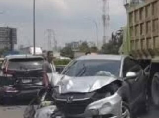 Kecelakaan Beruntun di Tol Jakarta–Tangerang, Arah Tomang Macet Panjang
