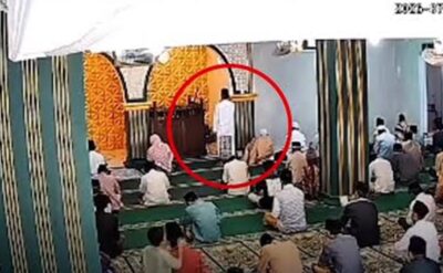 Detik-Detik Muazin Jatuh Tersungkur dan Wafat Saat Kumandangkan Adzan Jumat